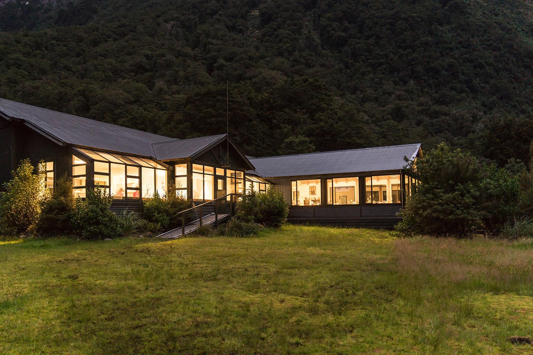 Quintin Lodge in the evening on the Milford Track guided walk